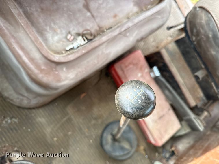 image for item EV7714 1982 Ford F8000 semi truck