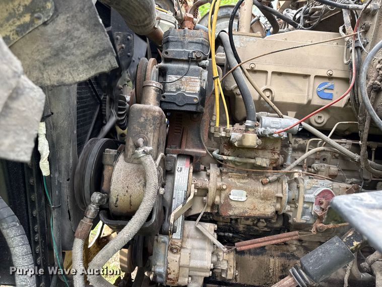 image for item EV7714 1982 Ford F8000 semi truck