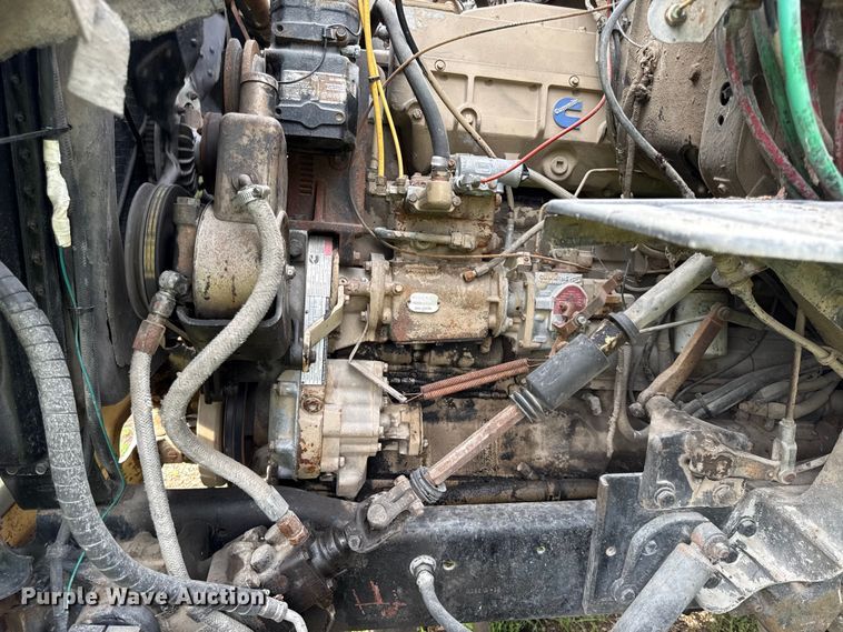 image for item EV7714 1982 Ford F8000 semi truck