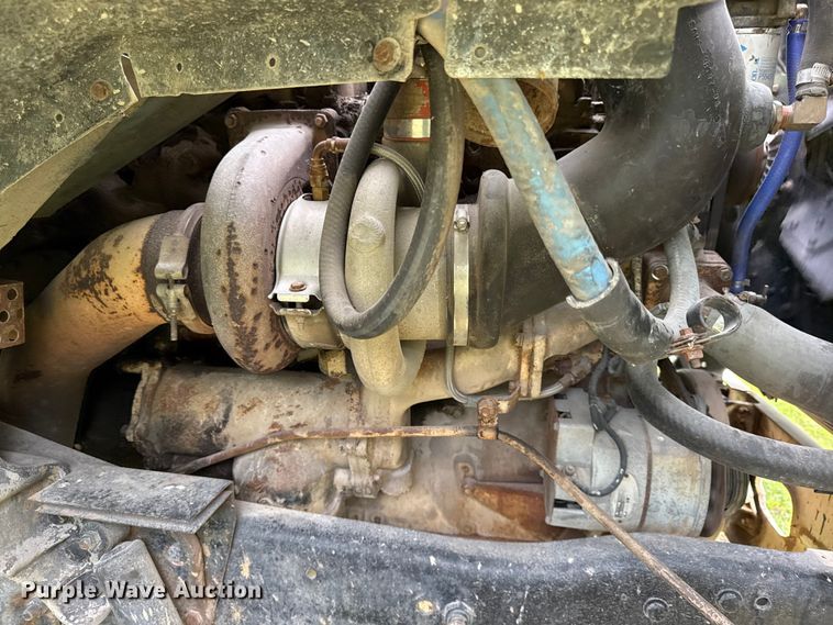 image for item EV7714 1982 Ford F8000 semi truck