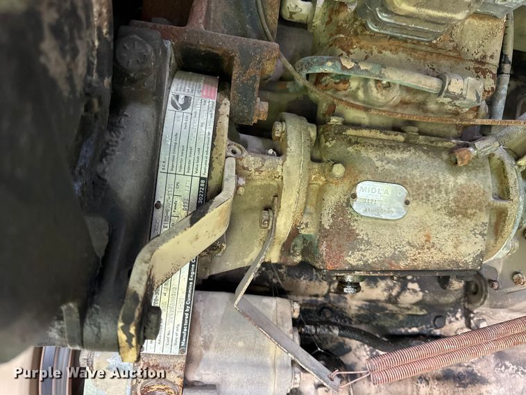 image for item EV7714 1982 Ford F8000 semi truck