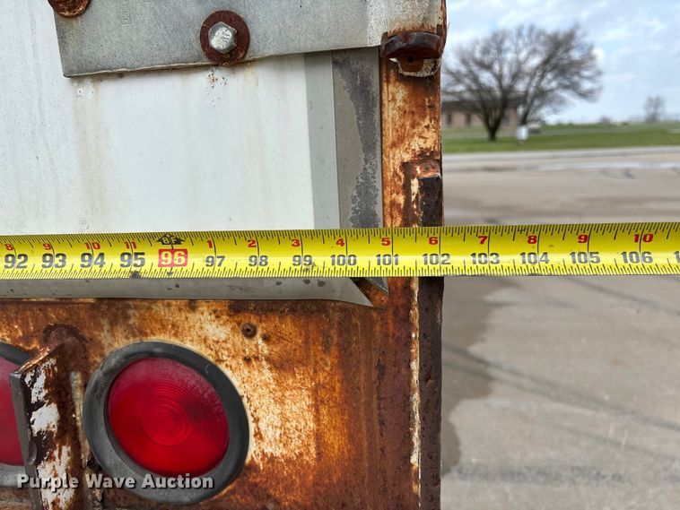 image for item FB3352 1999 Lufkin TFV-IPST dry van trailer