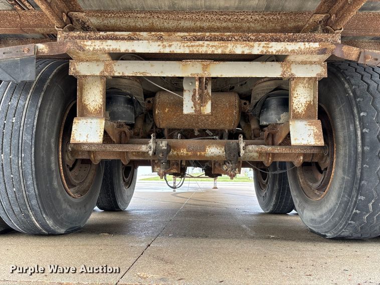 image for item FB3352 1999 Lufkin TFV-IPST dry van trailer