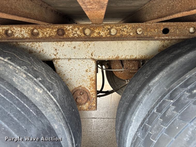 image for item FB3352 1999 Lufkin TFV-IPST dry van trailer