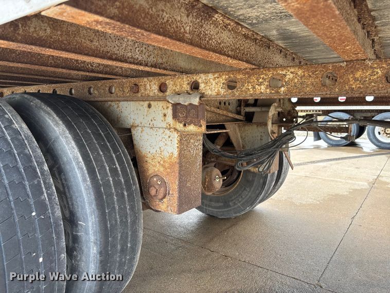 image for item FB3352 1999 Lufkin TFV-IPST dry van trailer
