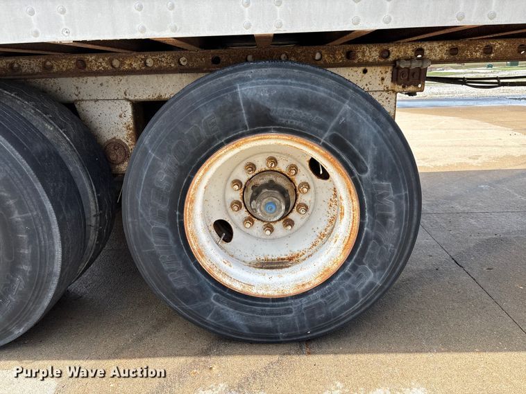 image for item FB3352 1999 Lufkin TFV-IPST dry van trailer