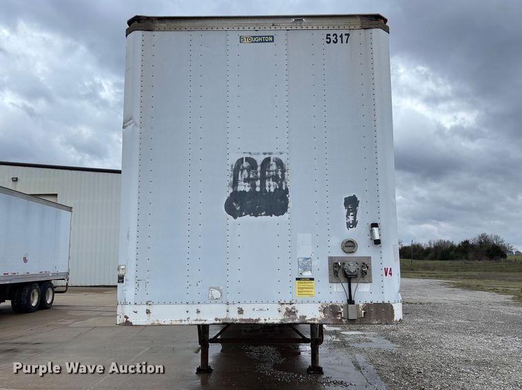 image for item FB3353 2001 Stoughton dry van trailer