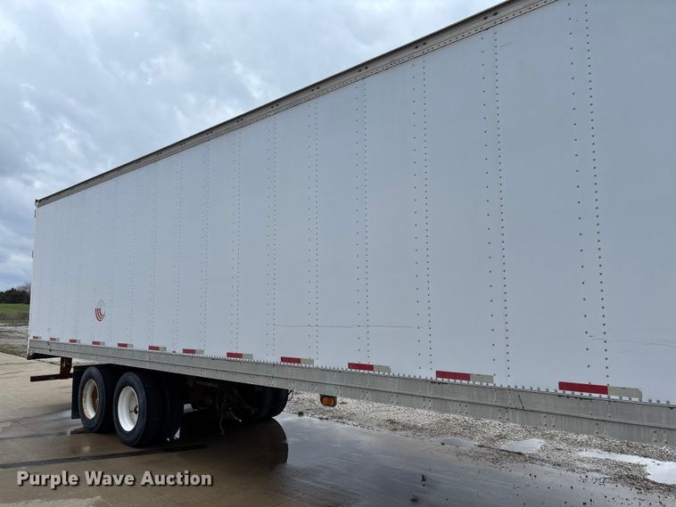 image for item FB3353 2001 Stoughton dry van trailer