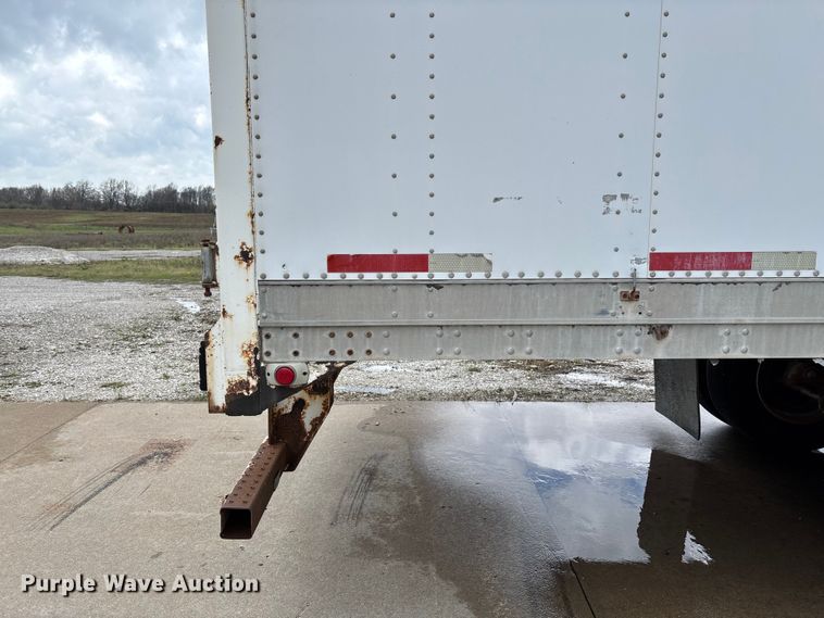 image for item FB3353 2001 Stoughton dry van trailer