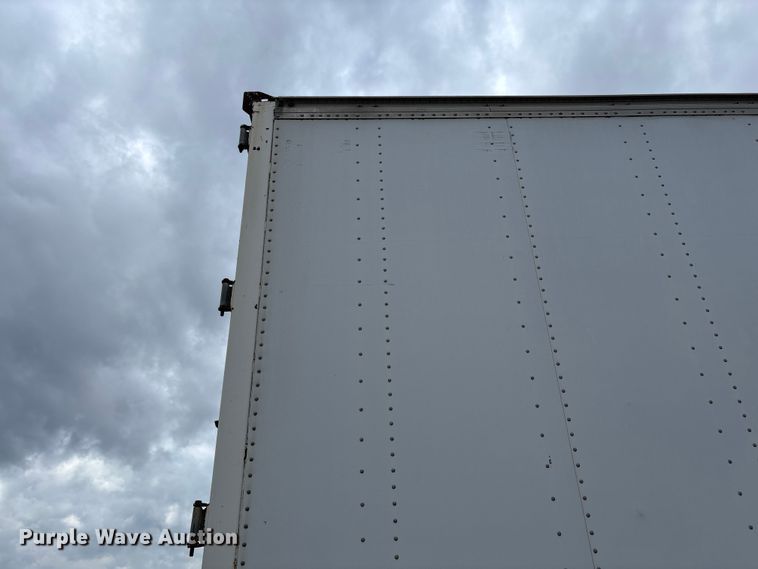 image for item FB3353 2001 Stoughton dry van trailer