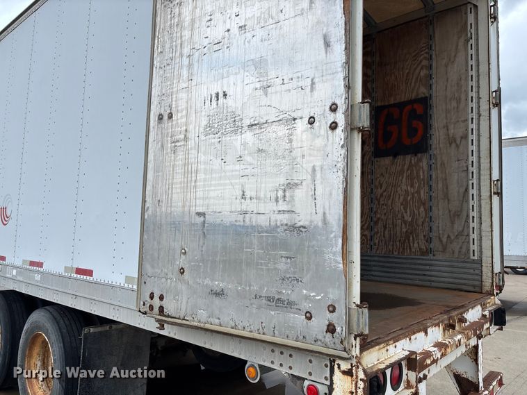 image for item FB3353 2001 Stoughton dry van trailer