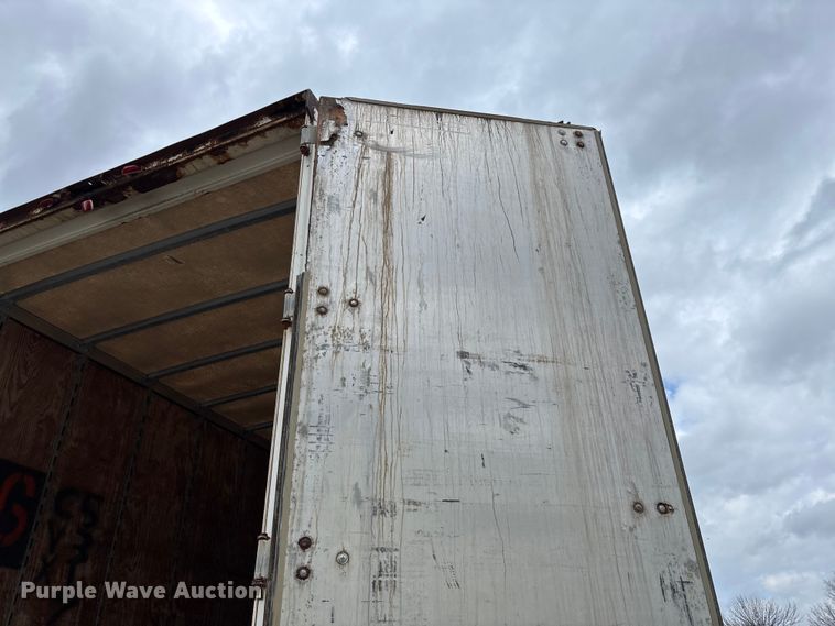 image for item FB3353 2001 Stoughton dry van trailer