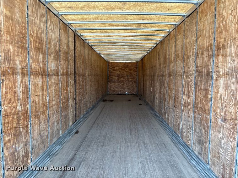 image for item FB3353 2001 Stoughton dry van trailer