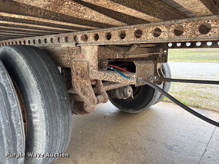 image for item FB3354 1993 Stoughton AVW-535T-S-C dry van trailer