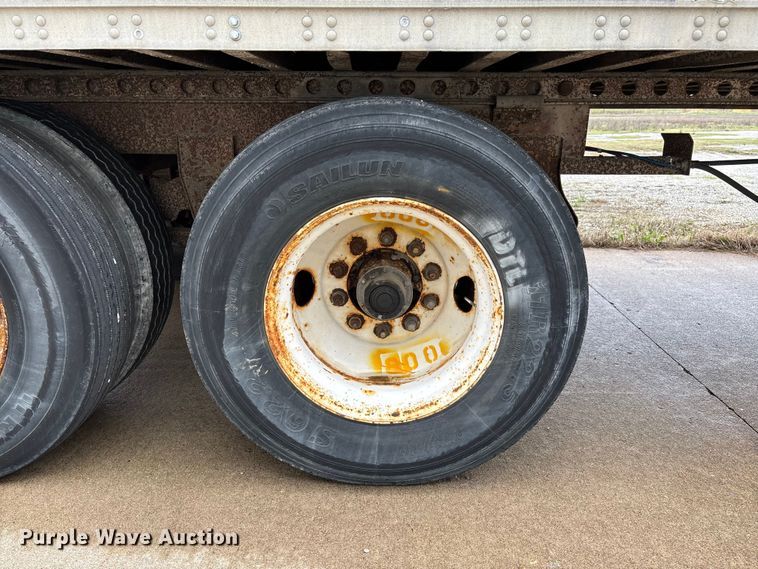 image for item FB3354 1993 Stoughton AVW-535T-S-C dry van trailer
