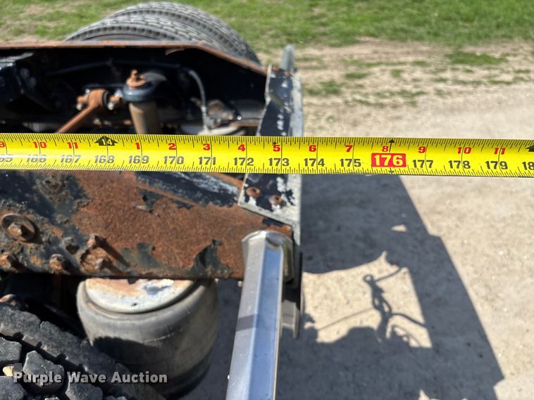 image for item FB3385 2007 Peterbilt 379 semi truck