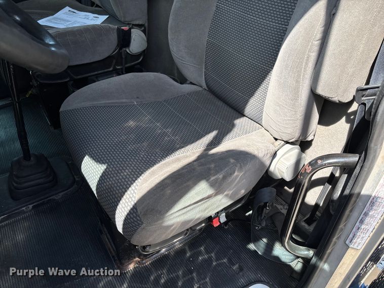 image for item FB3385 2007 Peterbilt 379 semi truck