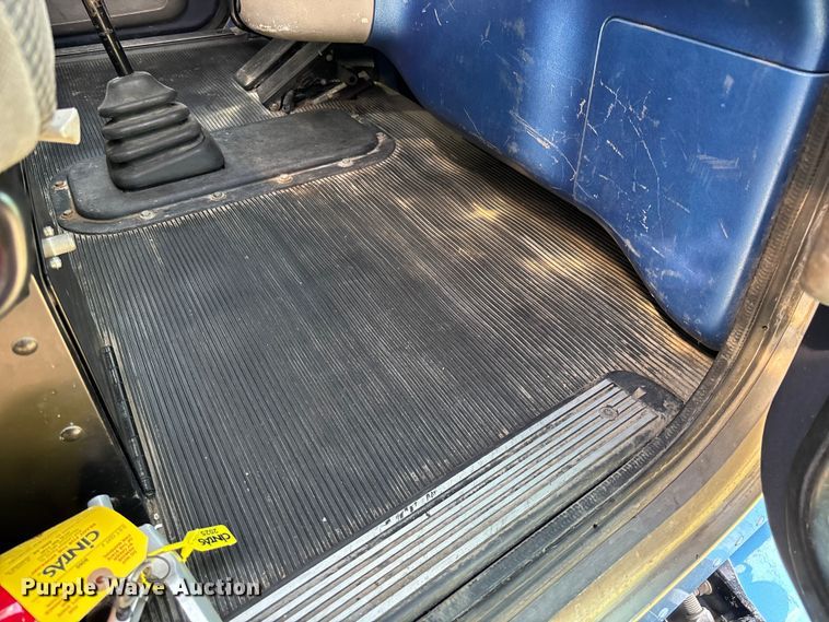 image for item FB3385 2007 Peterbilt 379 semi truck