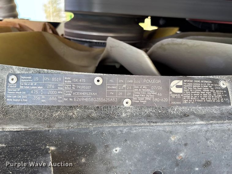 image for item FB3385 2007 Peterbilt 379 semi truck