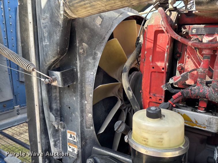 image for item FB3385 2007 Peterbilt 379 semi truck