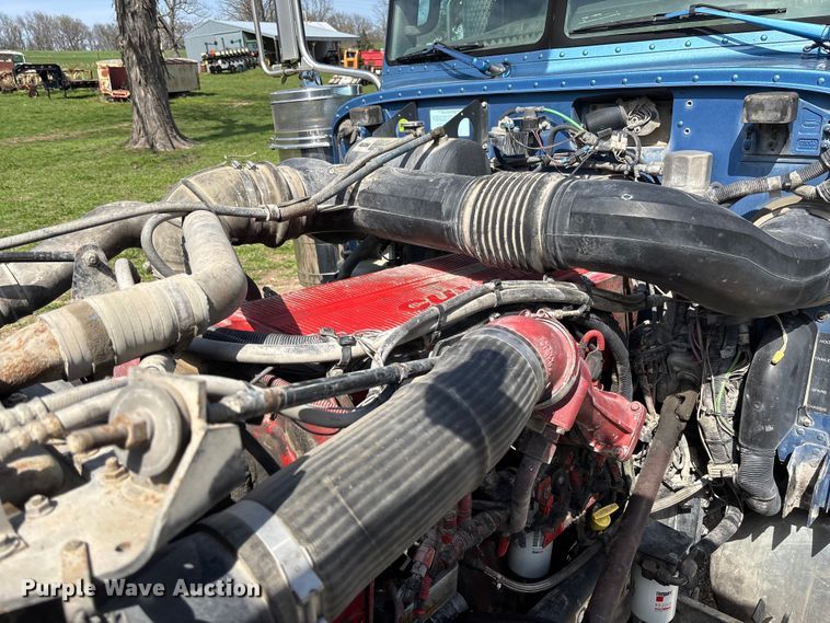 image for item FB3385 2007 Peterbilt 379 semi truck