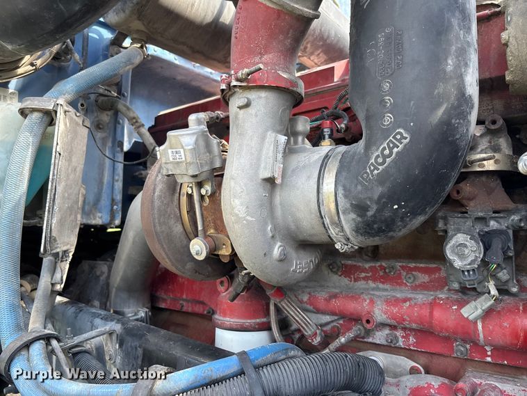 image for item FB3385 2007 Peterbilt 379 semi truck