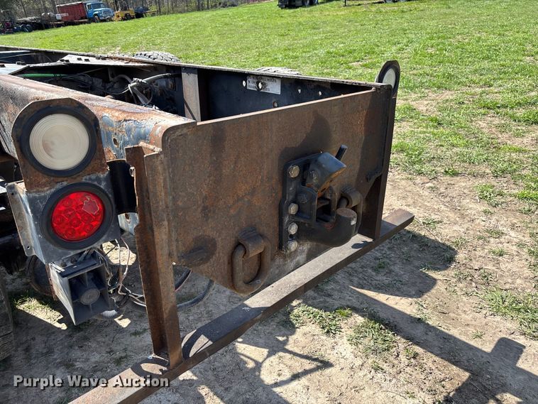 image for item FB3386 2006 International Paystar 5600i truck cab and chassis