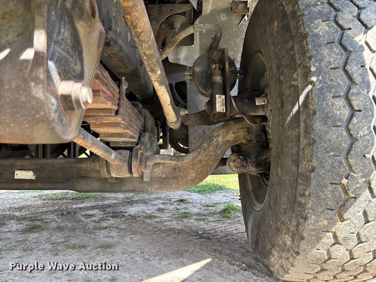 image for item FB3386 2006 International Paystar 5600i truck cab and chassis