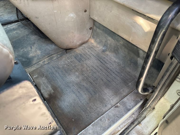 image for item FB3386 2006 International Paystar 5600i truck cab and chassis