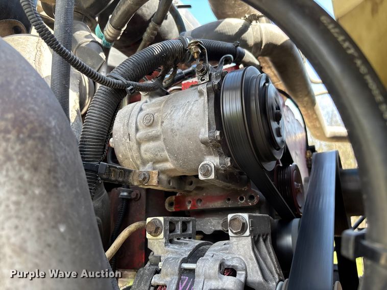 image for item FB3386 2006 International Paystar 5600i truck cab and chassis