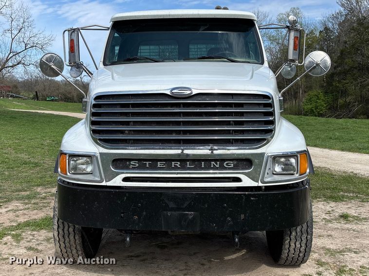 image for item FB3387 2005 Sterling L9500 flatbed truck