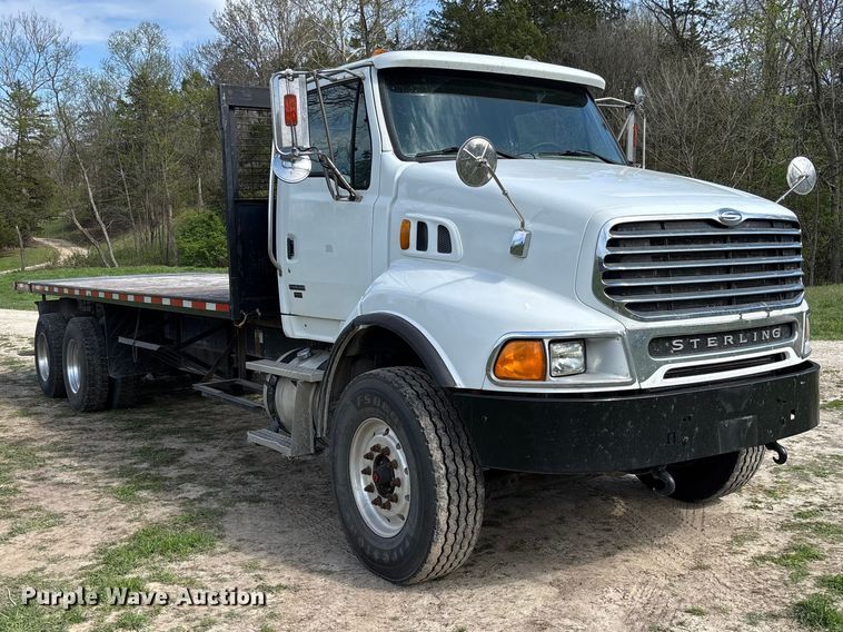 image for item FB3387 2005 Sterling L9500 flatbed truck