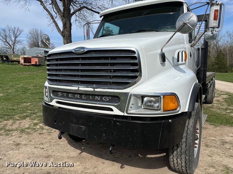 image for item FB3387 2005 Sterling L9500 flatbed truck