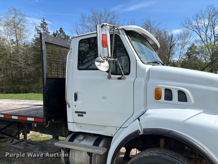 image for item FB3387 2005 Sterling L9500 flatbed truck