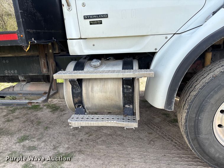 image for item FB3387 2005 Sterling L9500 flatbed truck