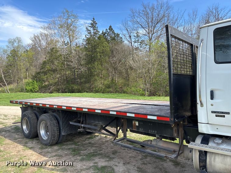 image for item FB3387 2005 Sterling L9500 flatbed truck