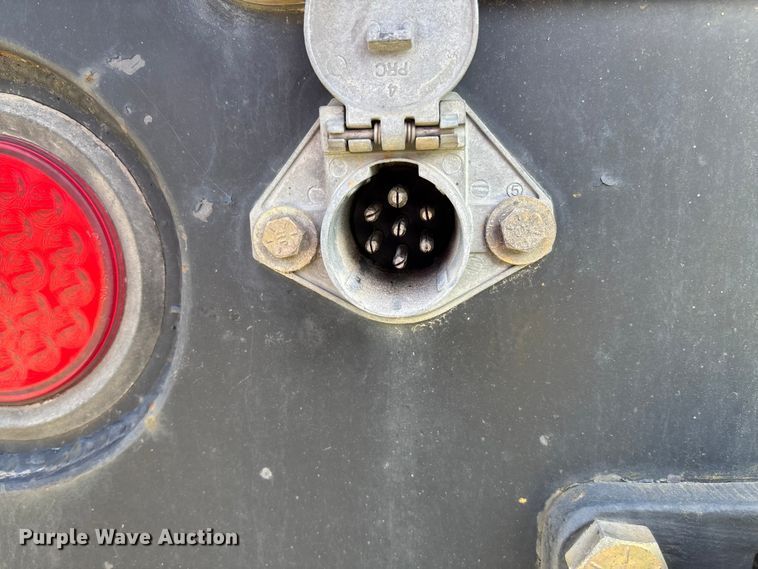 image for item FB3387 2005 Sterling L9500 flatbed truck