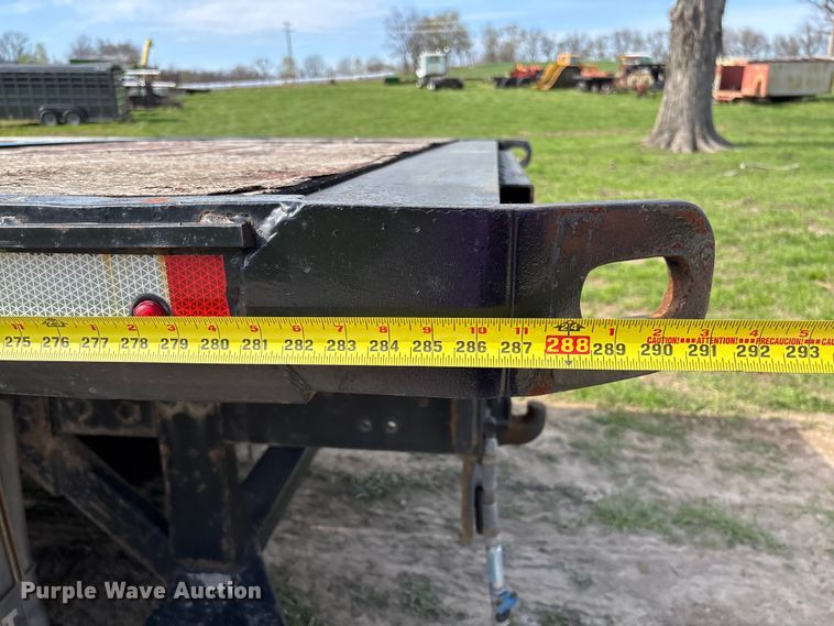 image for item FB3387 2005 Sterling L9500 flatbed truck