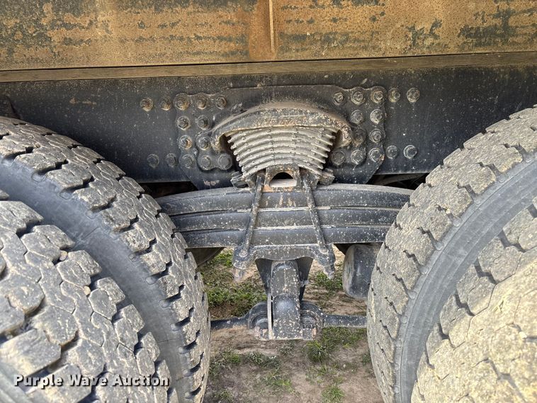 image for item FB3387 2005 Sterling L9500 flatbed truck