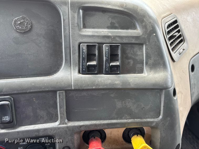 image for item FB3387 2005 Sterling L9500 flatbed truck