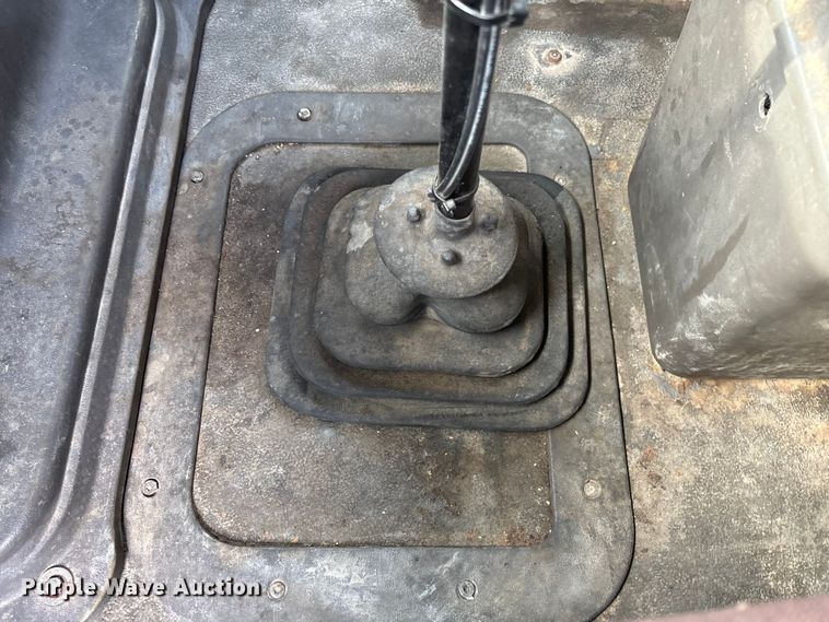 image for item FB3387 2005 Sterling L9500 flatbed truck