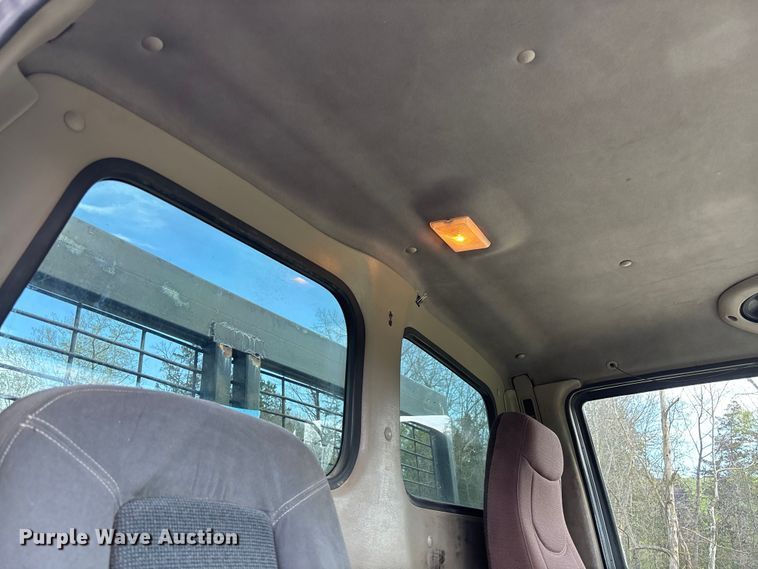 image for item FB3387 2005 Sterling L9500 flatbed truck