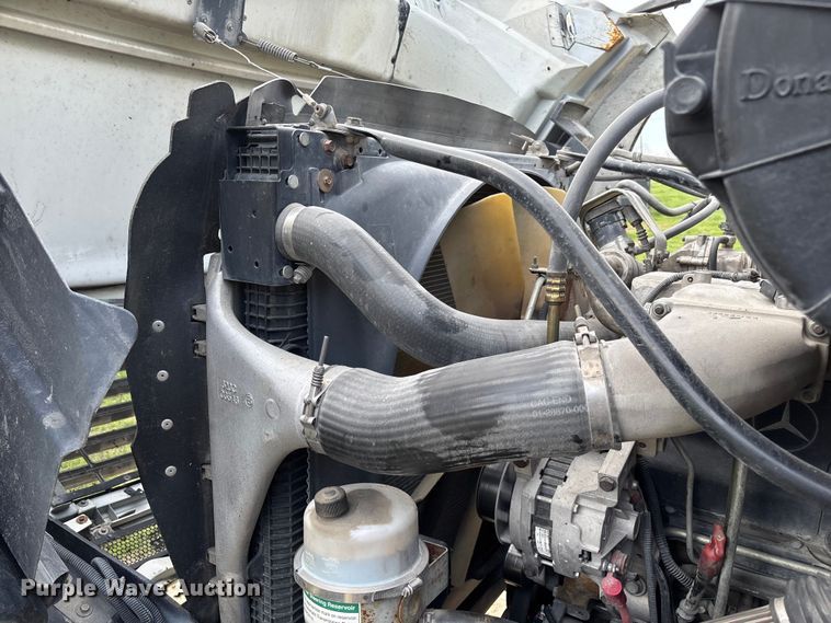 image for item FB3387 2005 Sterling L9500 flatbed truck