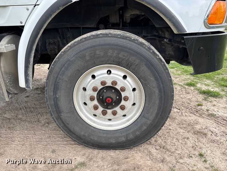 image for item FB3387 2005 Sterling L9500 flatbed truck