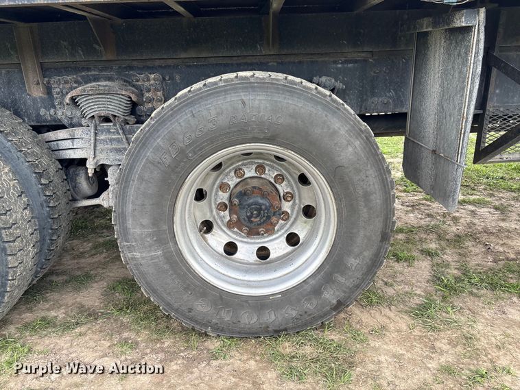 image for item FB3387 2005 Sterling L9500 flatbed truck