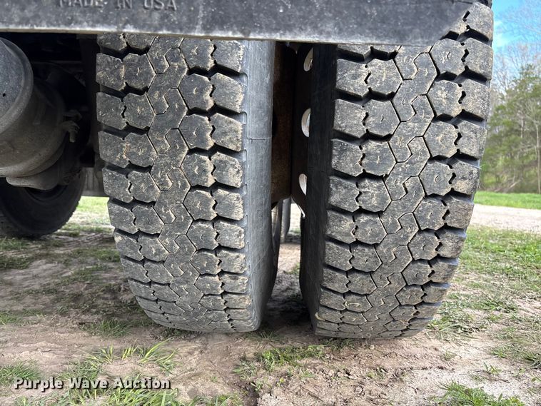 image for item FB3387 2005 Sterling L9500 flatbed truck