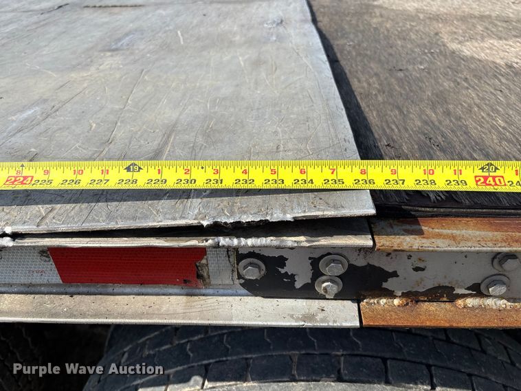 image for item FB3388 2002 Western Star 4900 flatbed truck