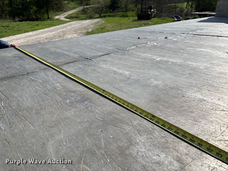 image for item FB3388 2002 Western Star 4900 flatbed truck