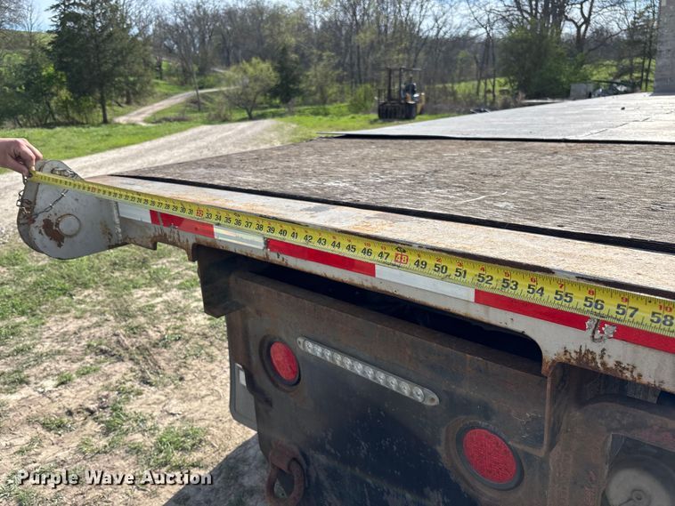 image for item FB3388 2002 Western Star 4900 flatbed truck