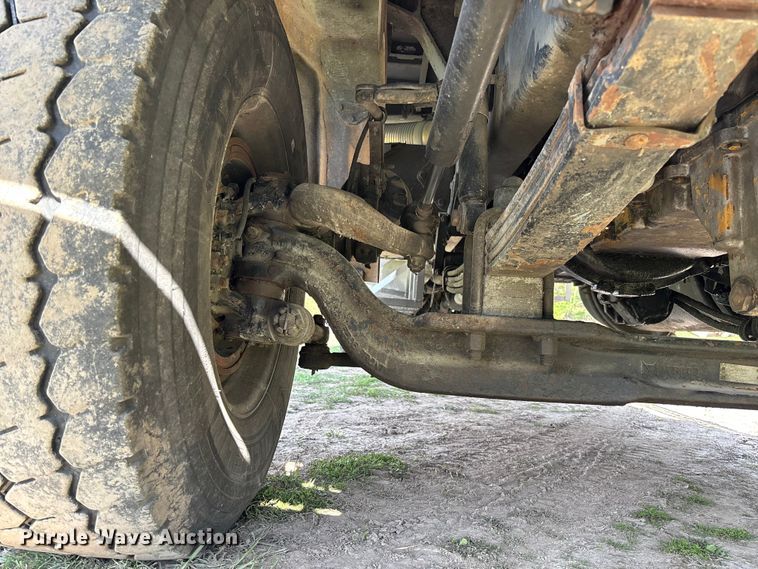 image for item FB3388 2002 Western Star 4900 flatbed truck